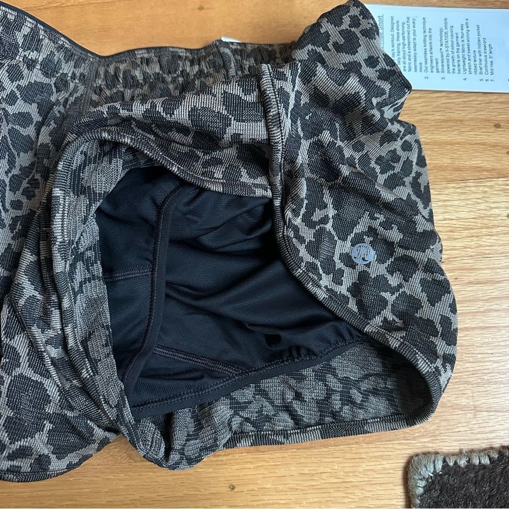 NWT 6 Swiftly Mid-Rise Running Workout Short 3" - Lululemon - Picture 7 of 12